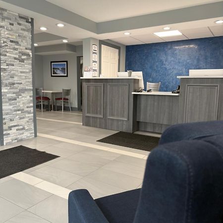 Baymont By Wyndham Batavia - Darien Lake Exterior photo