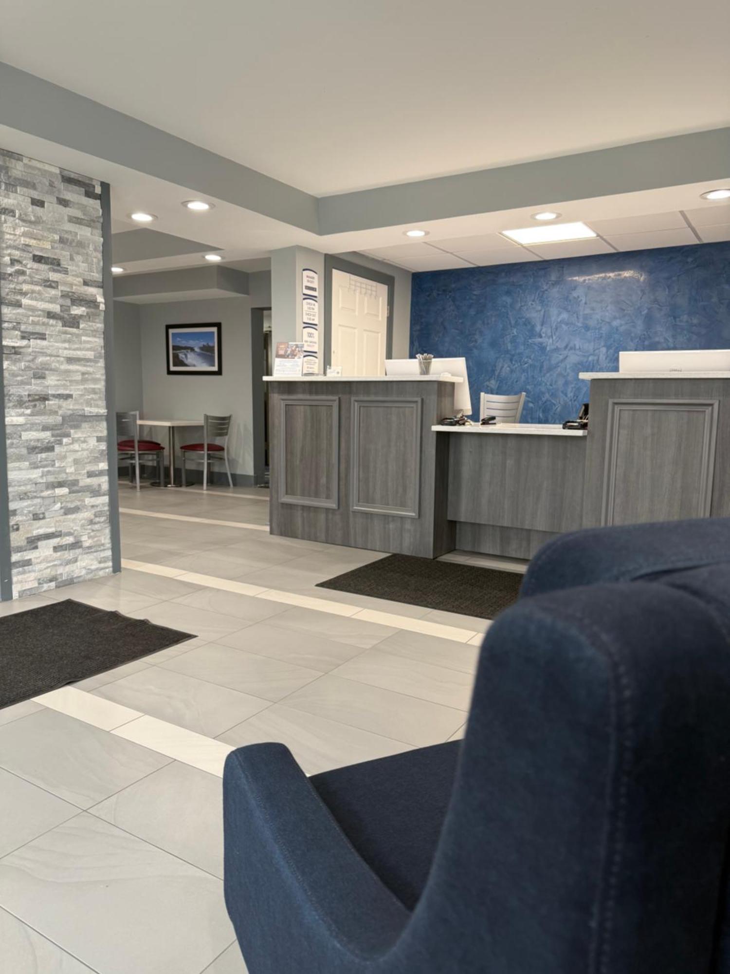 Baymont By Wyndham Batavia - Darien Lake Exterior photo