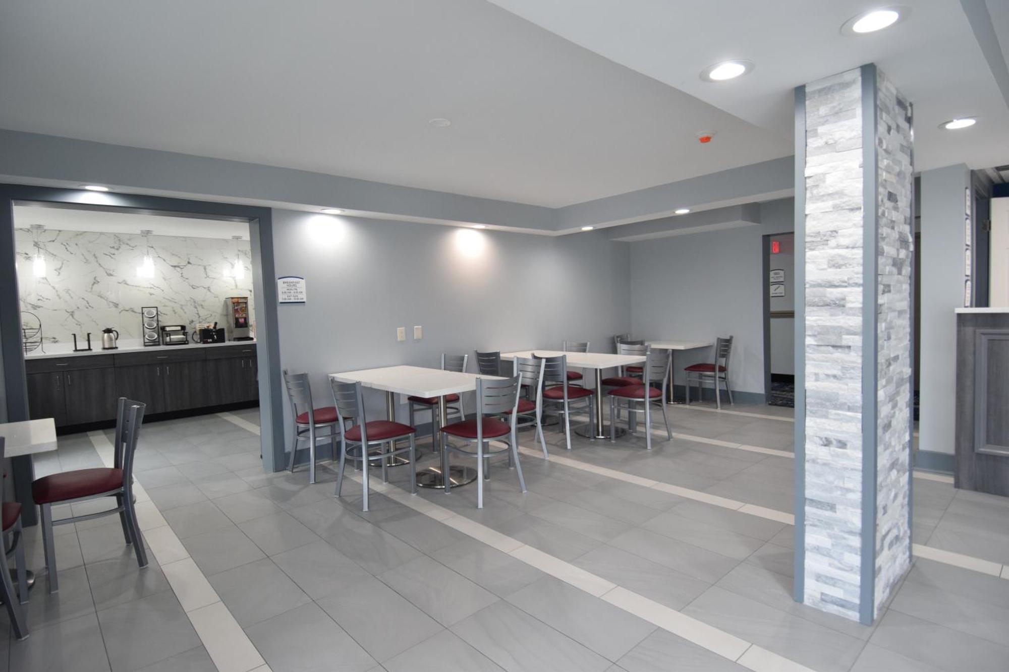 Baymont By Wyndham Batavia - Darien Lake Exterior photo